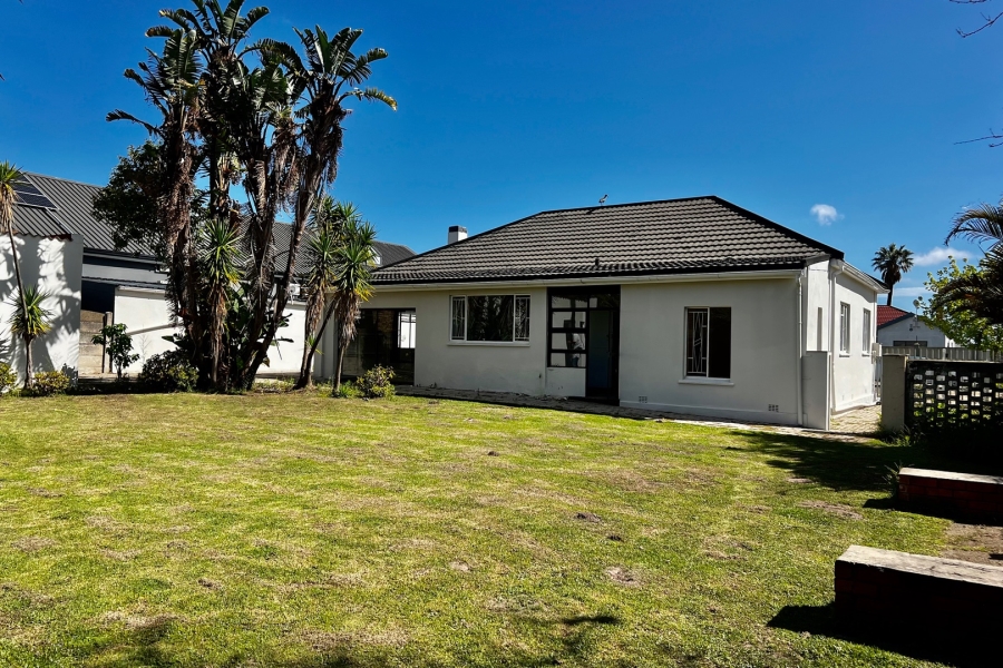  Bedroom Property for Sale in Dormehls Drift Western Cape